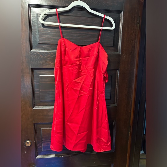 Urban Outfitters Bella Bow-Back Satin Mini Dress - Picture 1 of 3